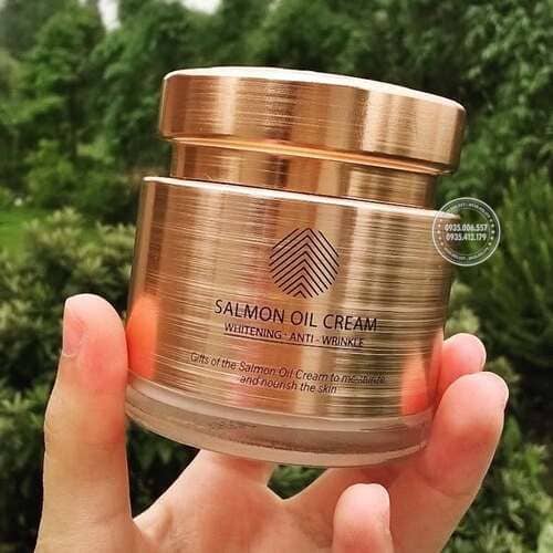 kem-duong-da-co-neck-cream-vella-gia-bao-nhieu-co-dang-de-dau-tu2