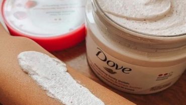 Tẩy tế bào chết Dove Exfoliating Body Polish cách sử dụng?